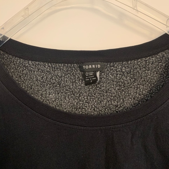 Torrid lightweight sweatshirt with lace up sides - Picture 2 of 4